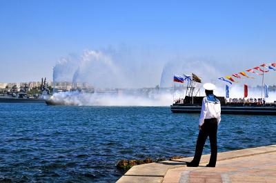 Власти Севастополя подчеркнули, что флот – приоритет для города